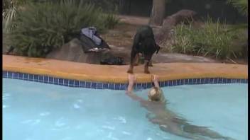 Rottweiler penetrates blonde in her vagina while naked and soaked