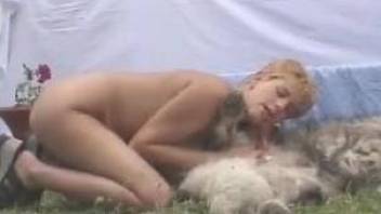 Short-haired slut prefers sex with dog instead toying pussy