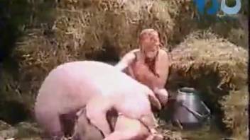 Milf tries sex with pigs in brutal scenes while being filmed