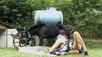 Rural ladies relish facesitting and animal oral fun